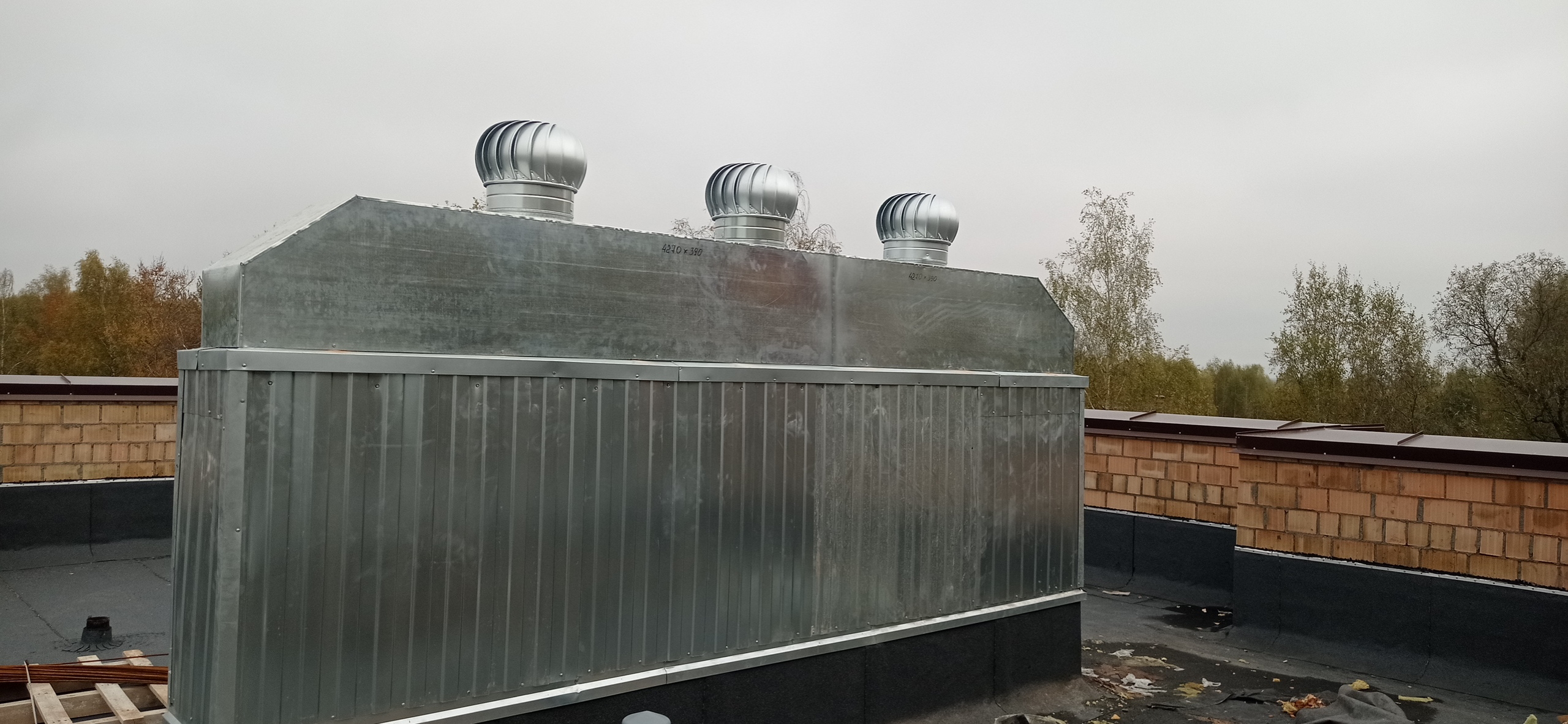 Изготовление и монтаж дефлекторов на вентиляционные шахты